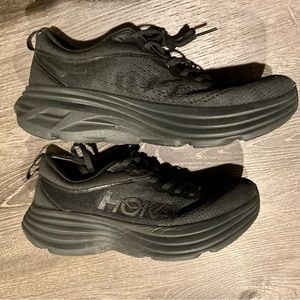 Hoka Bondi 8 Running Shoe in Black on Black size 8D Wide